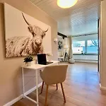 Lägenhet Stilvolle 3-zi-wohnung, Ruhig, Parkplatz, Wlan, Kiel