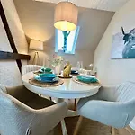 Stilvolle 3-zi-wohnung, Ruhig, Parkplatz, Wlan, Kiel