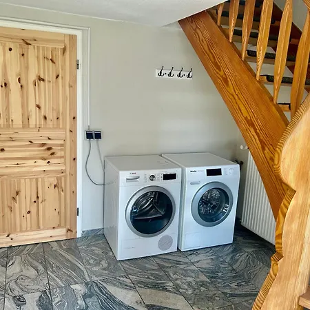 3-zi-wohnung Parkplatz, Arbeitsplatz, Wlan, Kueche * 킬