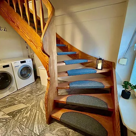 Stilvolle 3-zi-wohnung, Ruhig, Parkplatz, Wlan, *