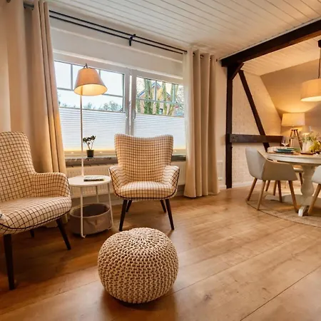 Stilvolle 3-zi-wohnung, Ruhig, Parkplatz, Wlan, *
