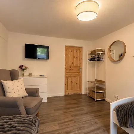Stilvolle 3-zi-wohnung, Ruhig, Parkplatz, Wlan, Lejlighed *