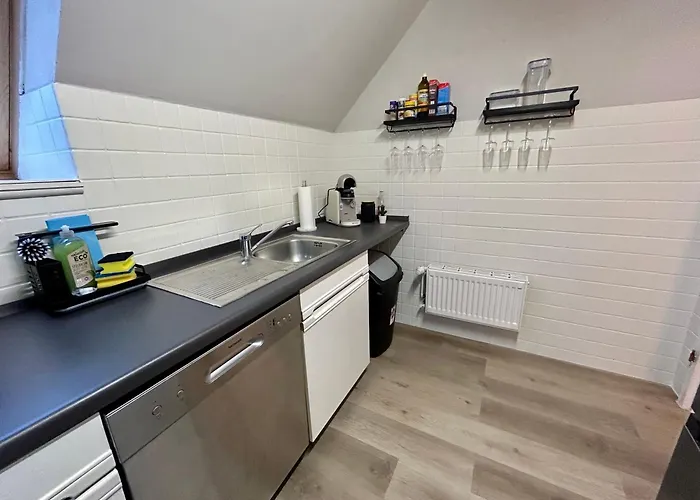 Apartamento 3-zi-wohnung Parkplatz, Arbeitsplatz, Wlan, Kueche *